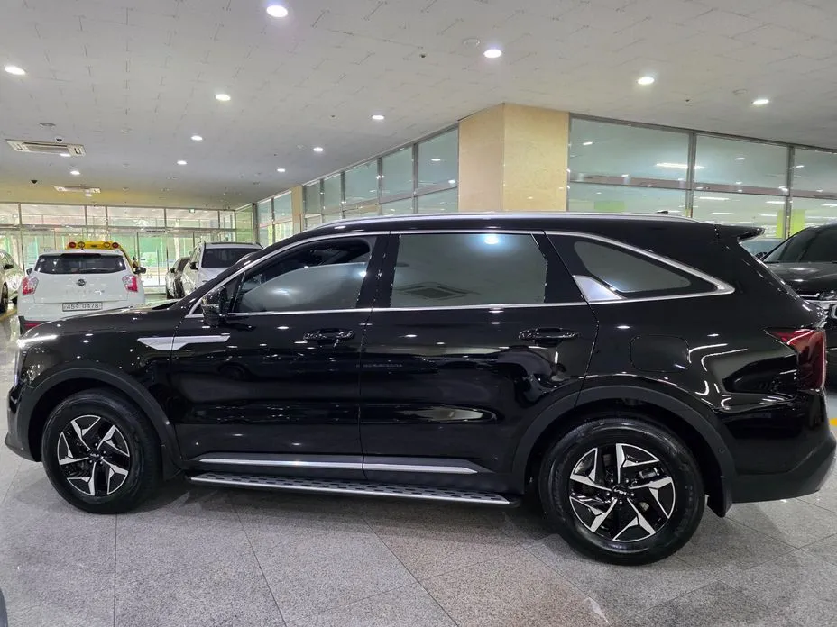 Kia Sorento — фото 6