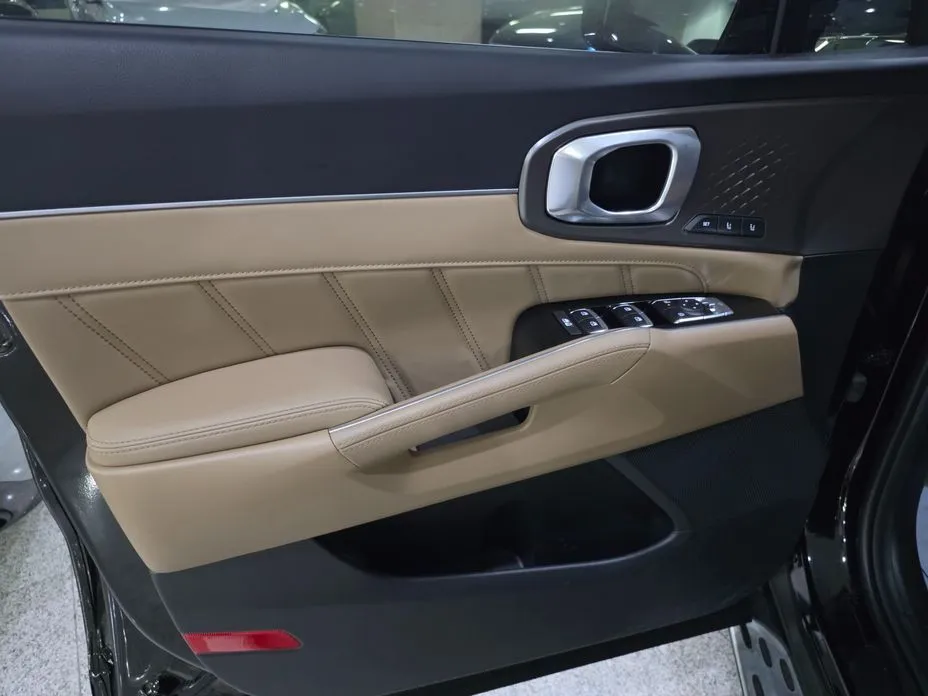 Kia Sorento — фото 4