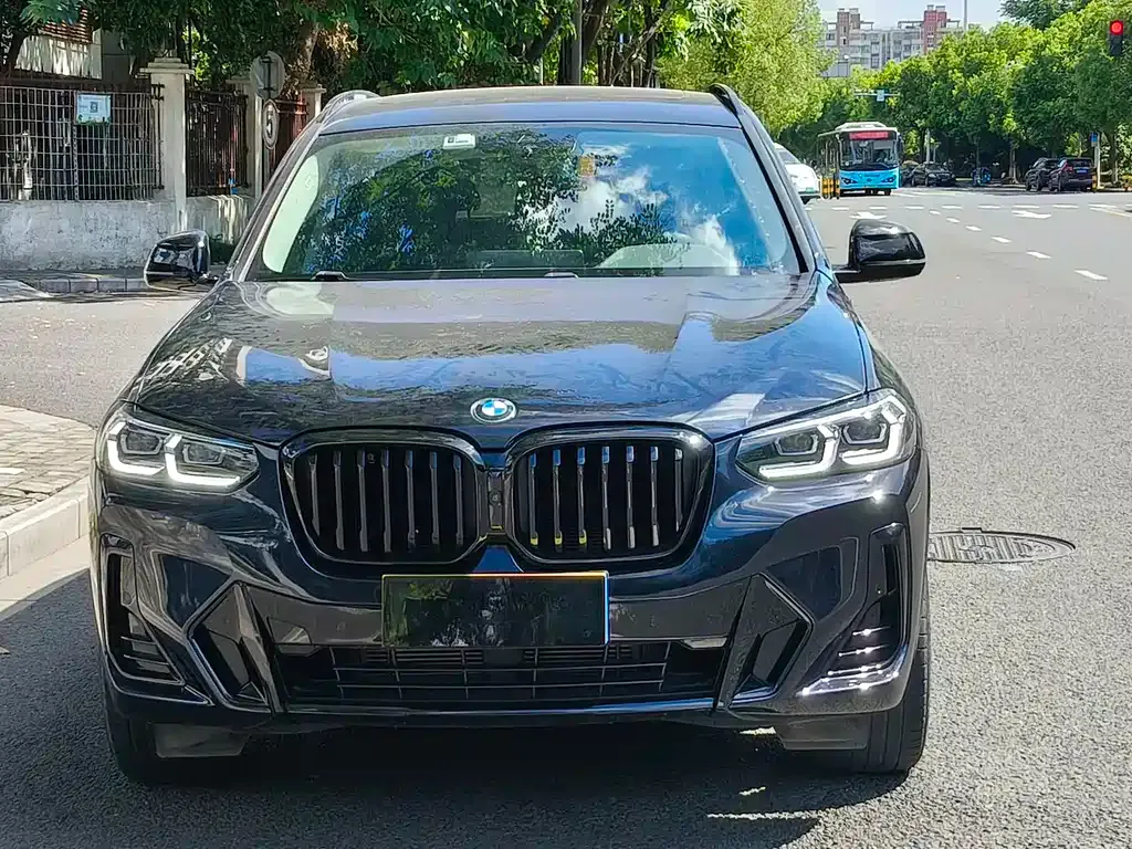 BMW X3 — фото 9