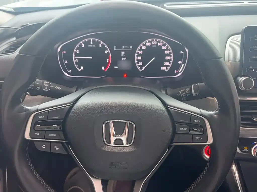 Honda Accord — фото 8