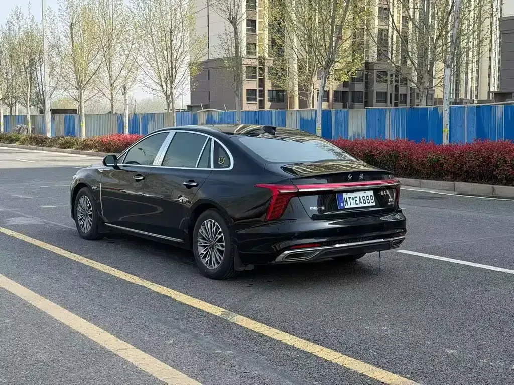 Hongqi H5 — фото 7