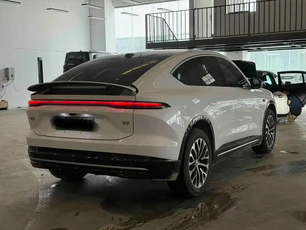 NIO EC6 — фото 4