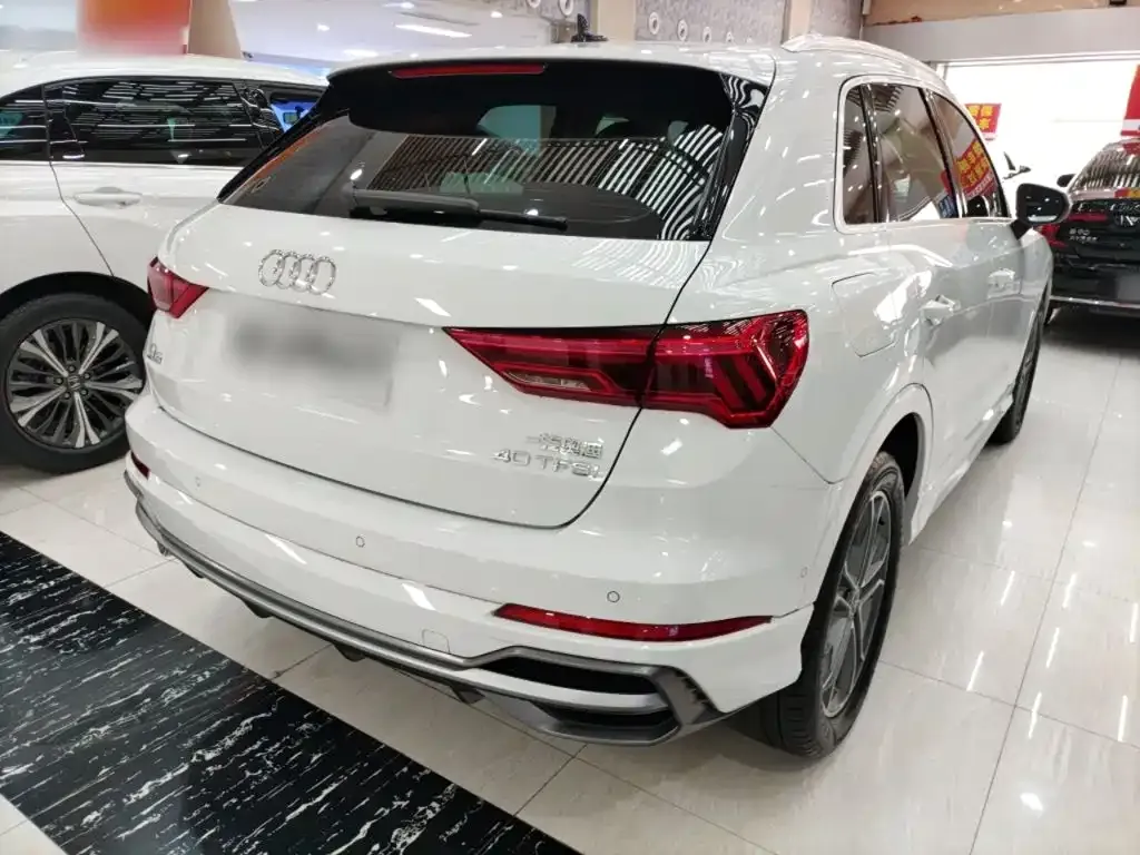 Audi Q3 — фото 8