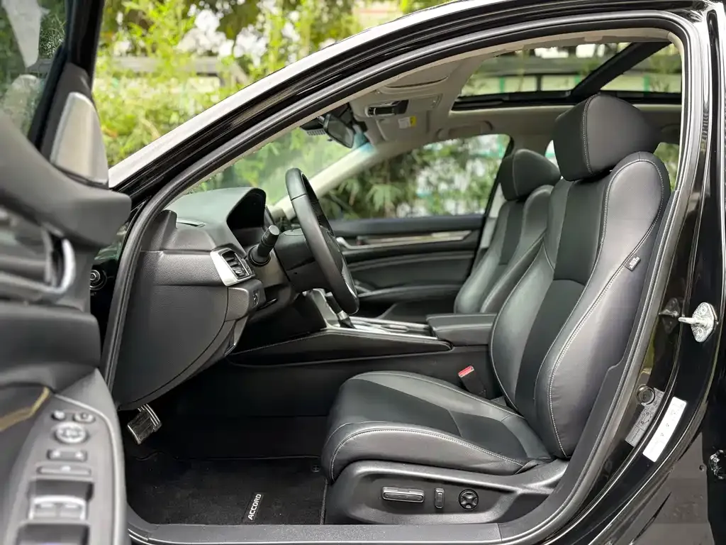 Honda Accord — фото 5