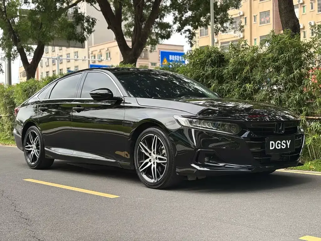 Honda Accord — фото 7