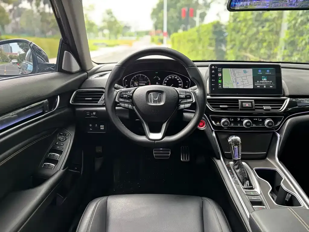 Honda Accord — фото 3