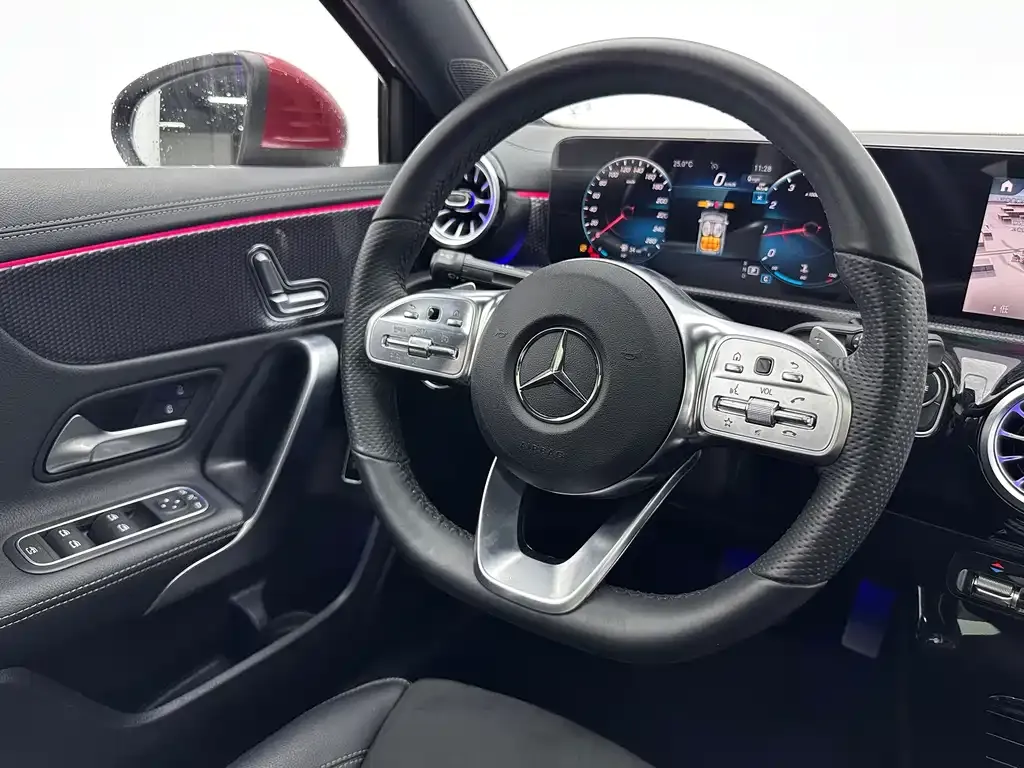 Mercedes-Benz A-Class — фото 10