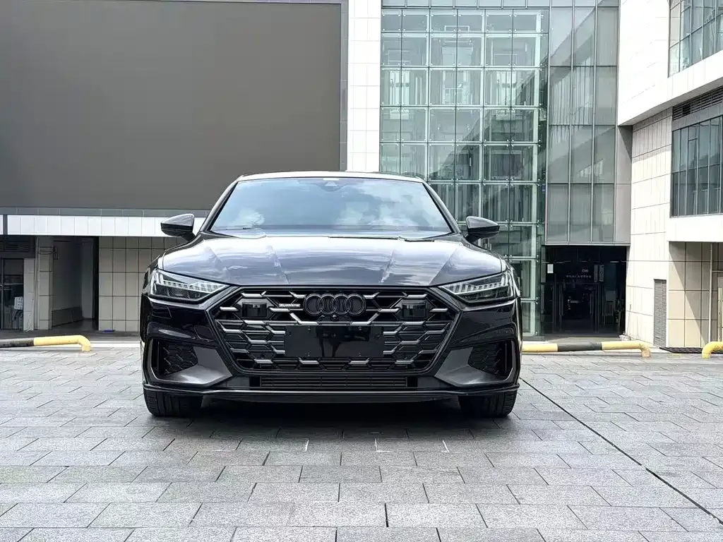 Audi A7L — фото 2