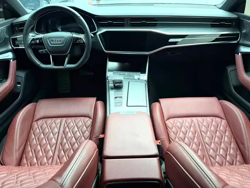 Audi A7L — фото 5