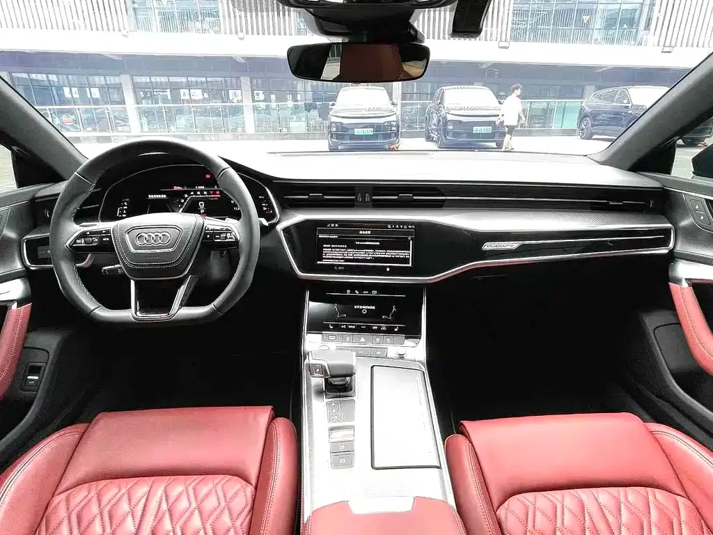 Audi A7L — фото 7