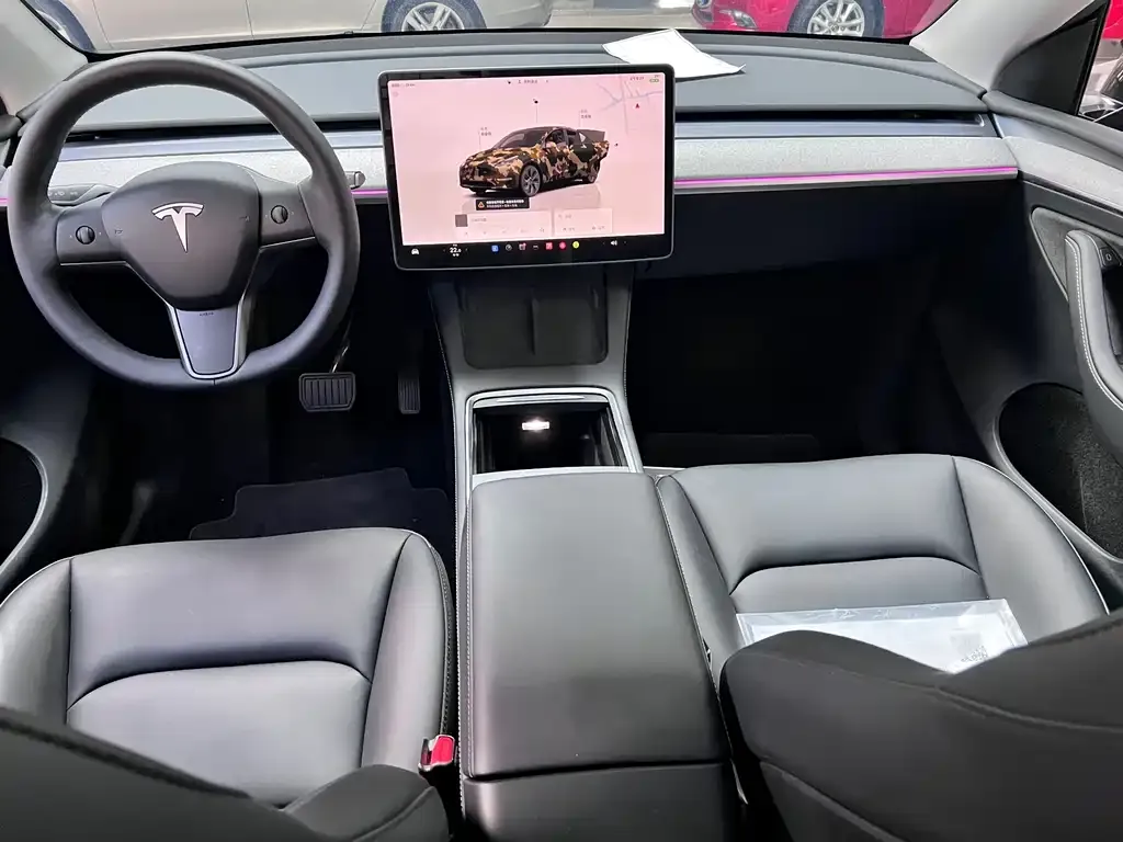 Tesla Model Y — фото 7