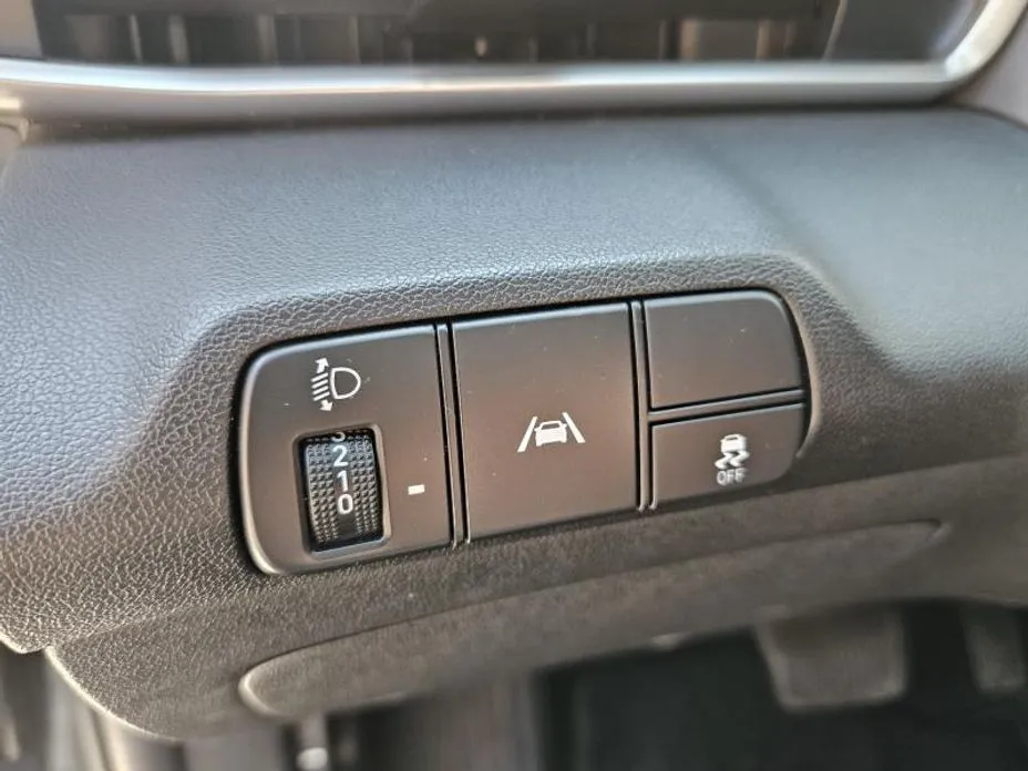 Hyundai AVANTE — фото 9