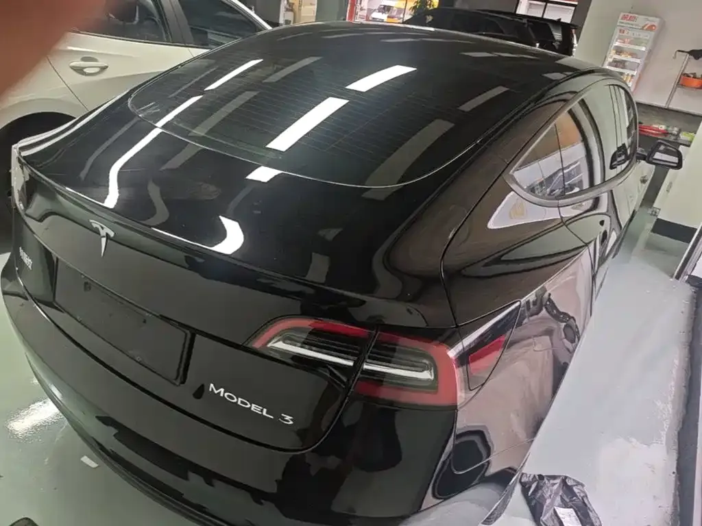 Tesla Model 3 — фото 10