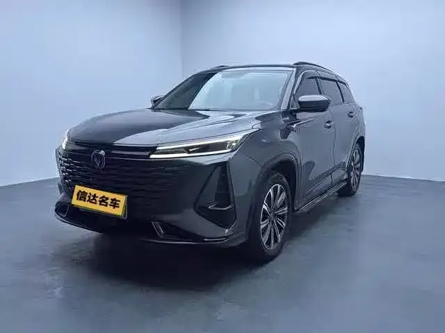 Changan CS75PLUS — фото 1