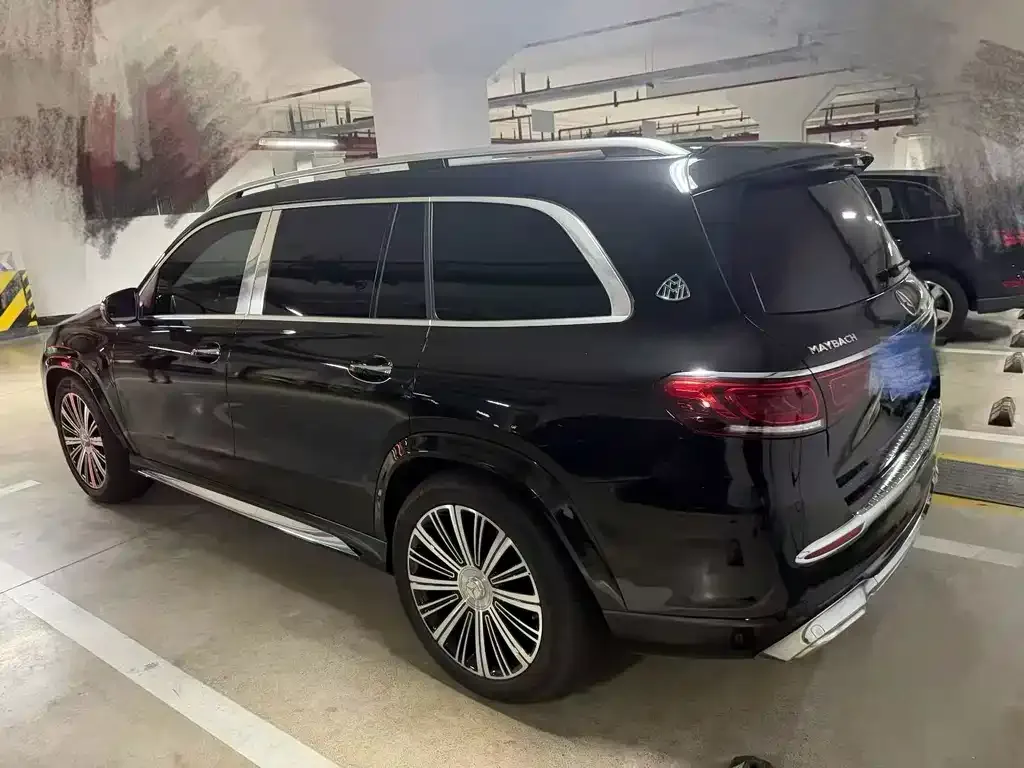 Mercedes-Benz GLS — фото 6