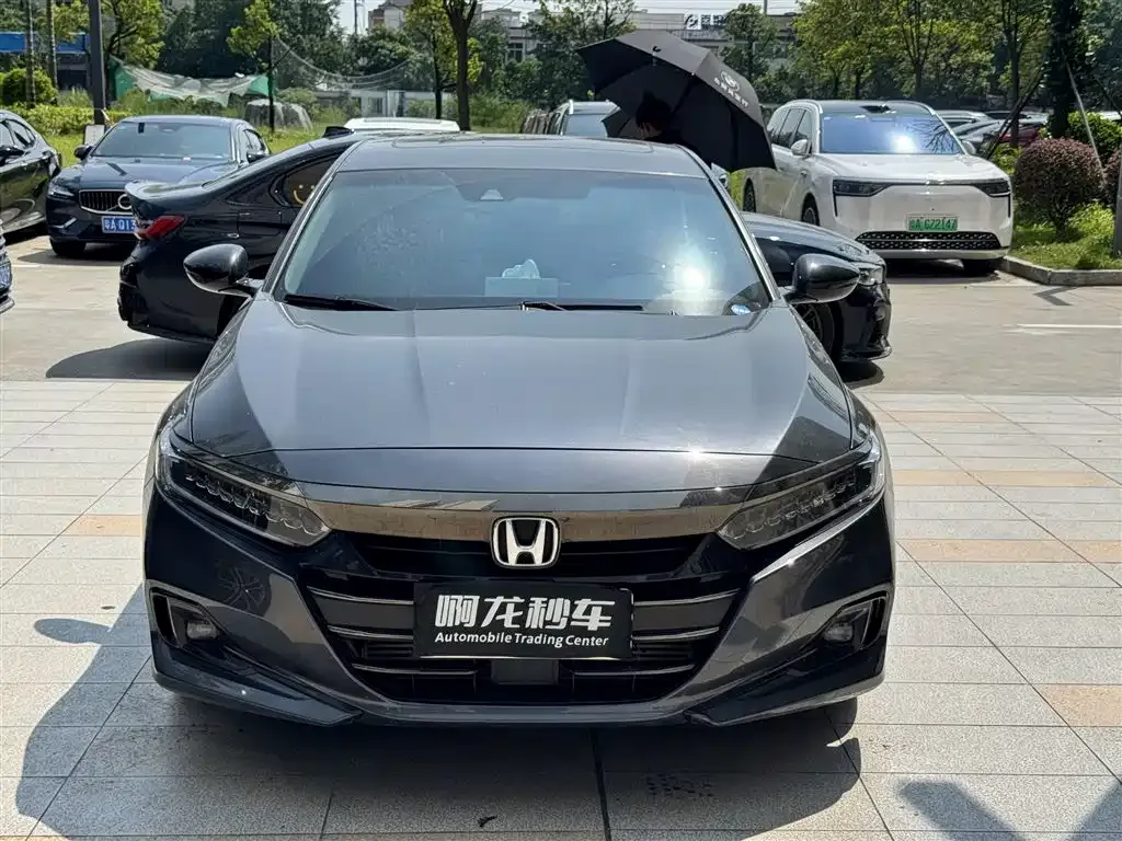 Honda Accord — фото 6