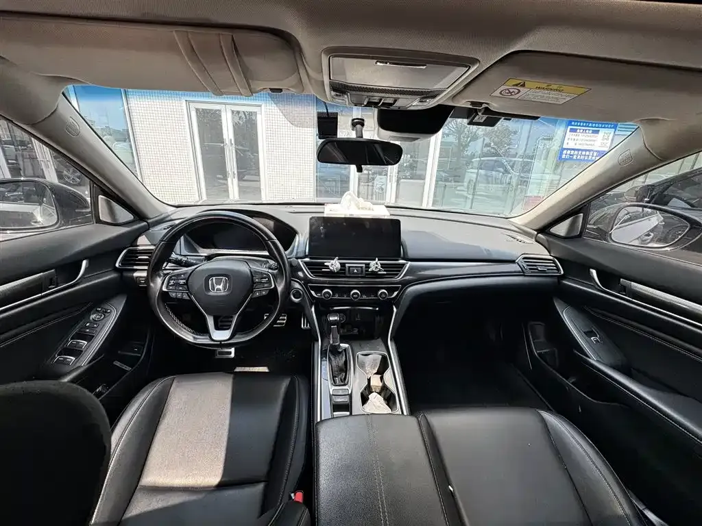 Honda Accord — фото 2