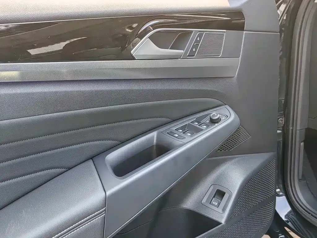 Volkswagen Passat — фото 2