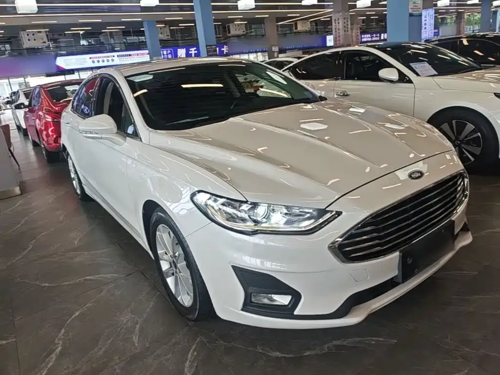 Ford Mondeo — фото 10