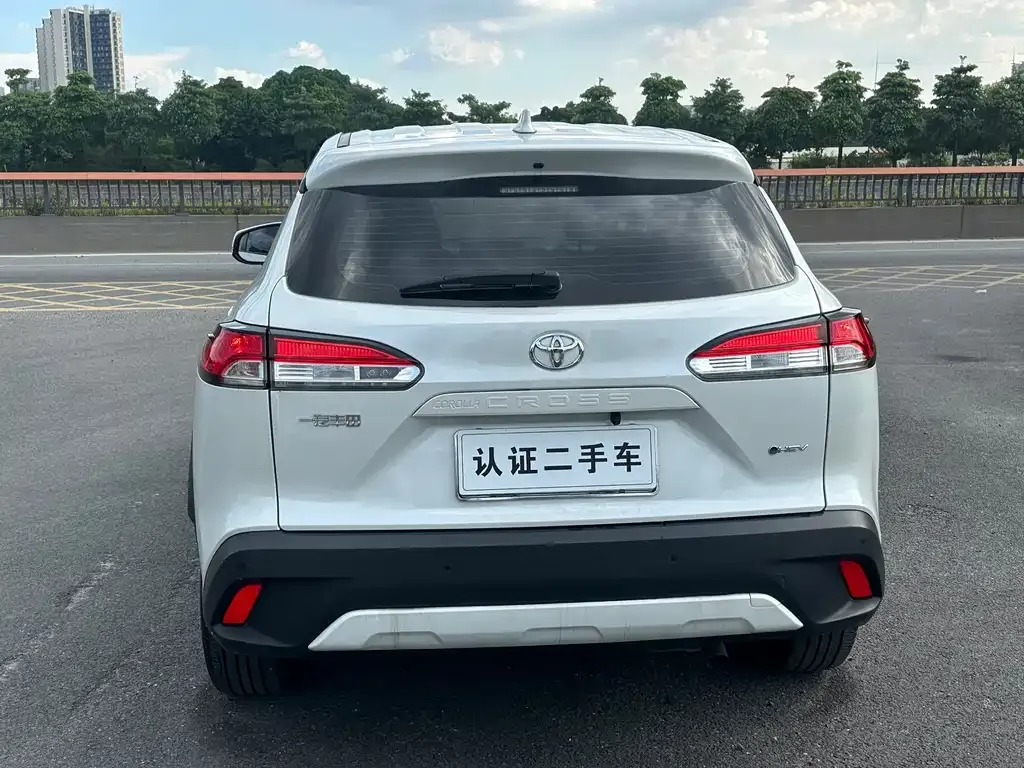 Toyota Corolla Cross — фото 2