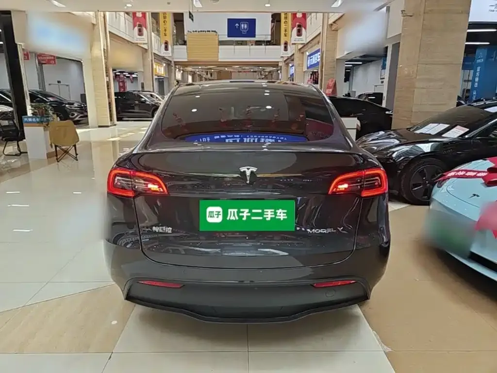 Tesla Model Y — фото 3