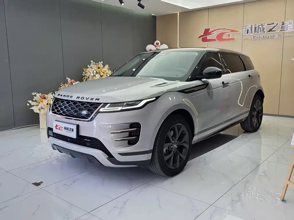 Land Rover Evoque — фото 1