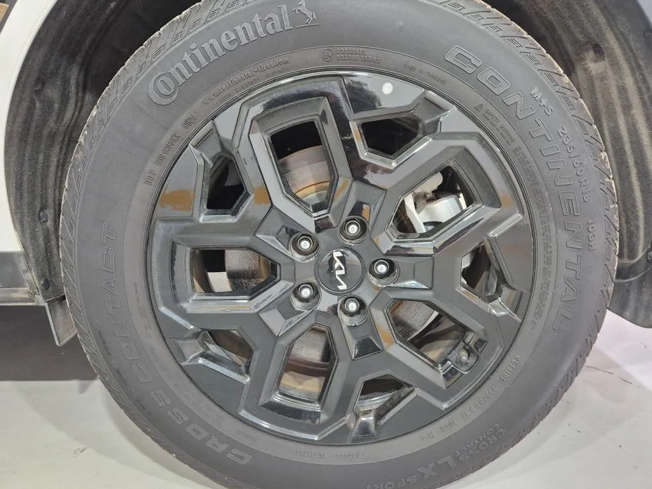 Kia Sorento — фото 9