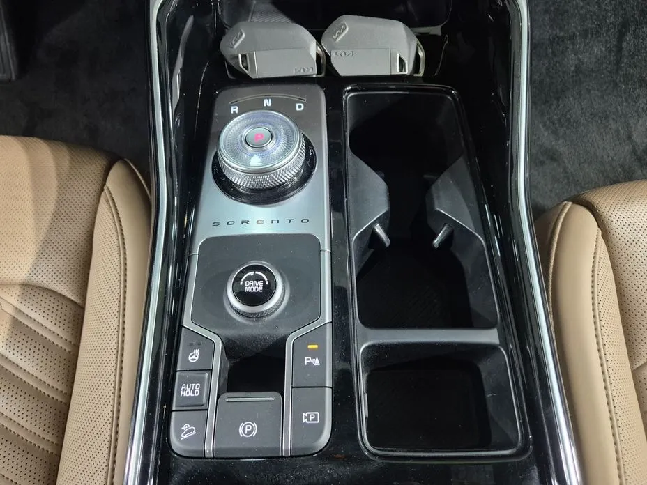 Kia Sorento — фото 10