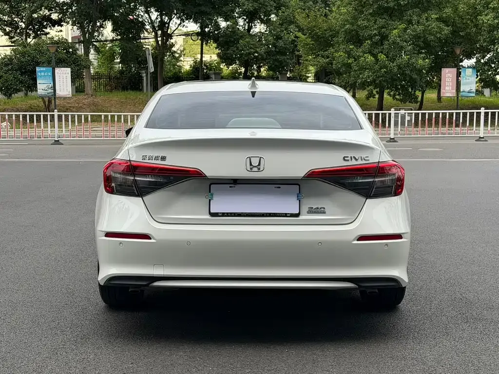 Honda Civic — фото 9