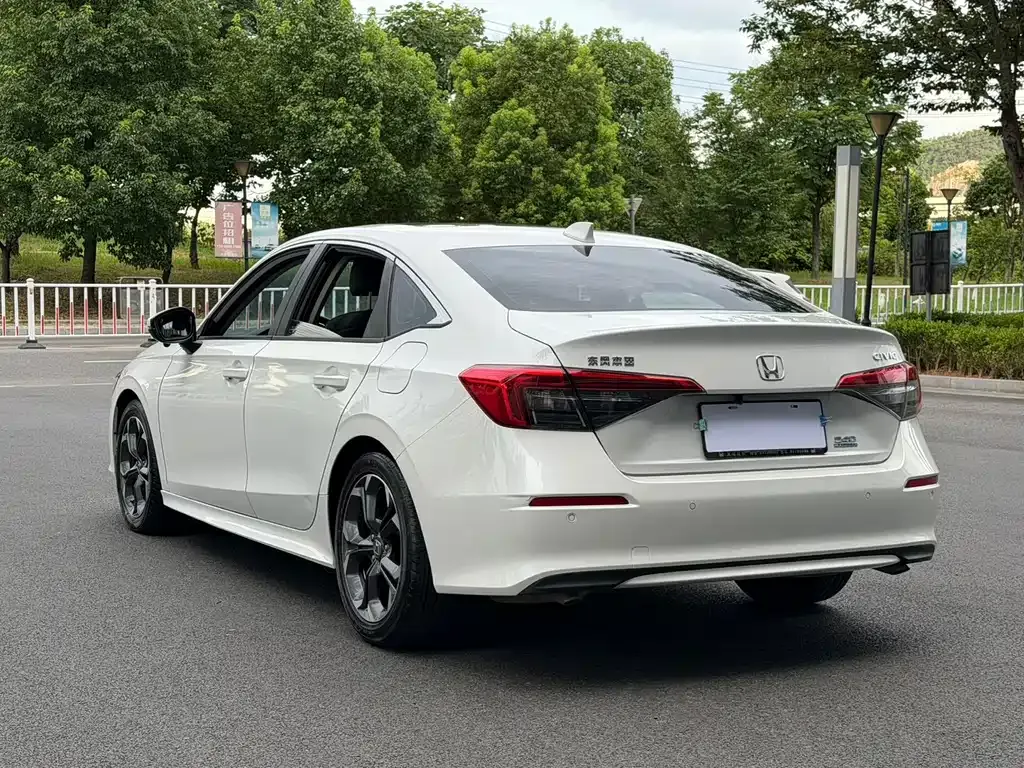 Honda Civic — фото 7