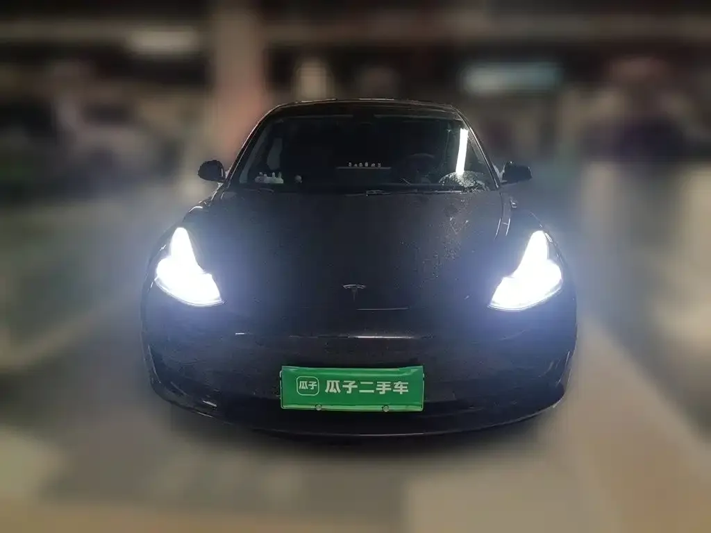 Tesla Model 3 — фото 3