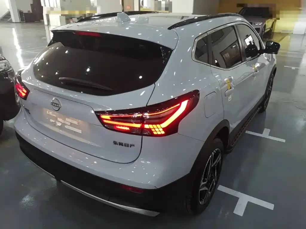Nissan Qashqai — фото 6