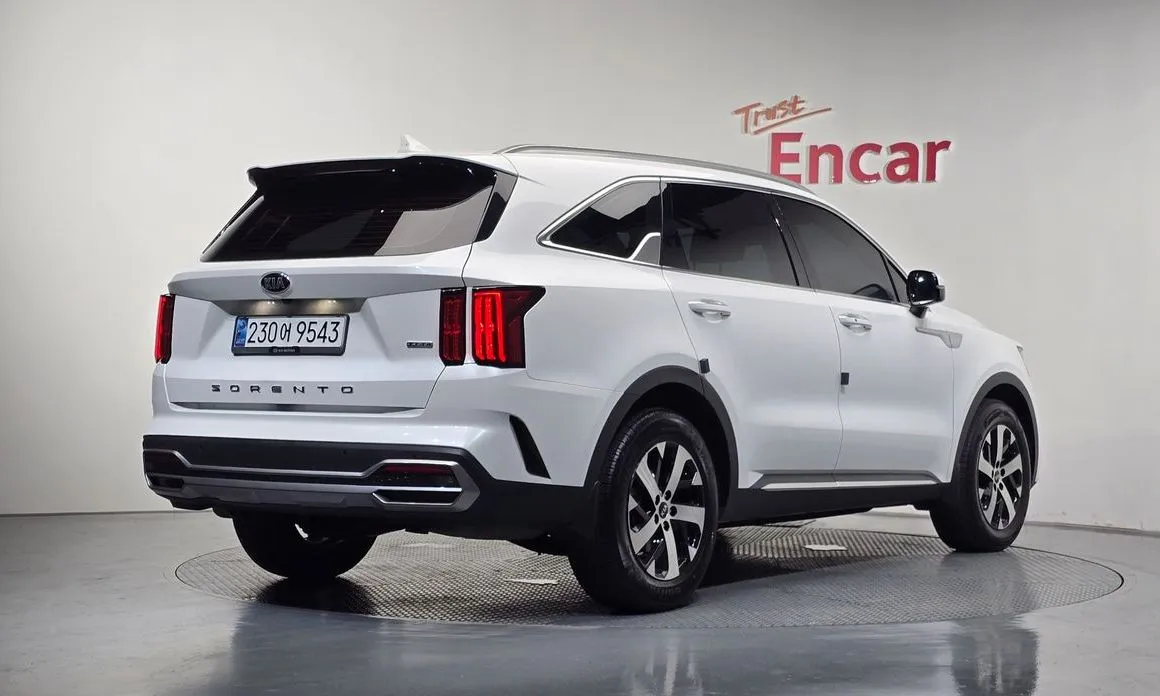 Kia Sorento — фото 5