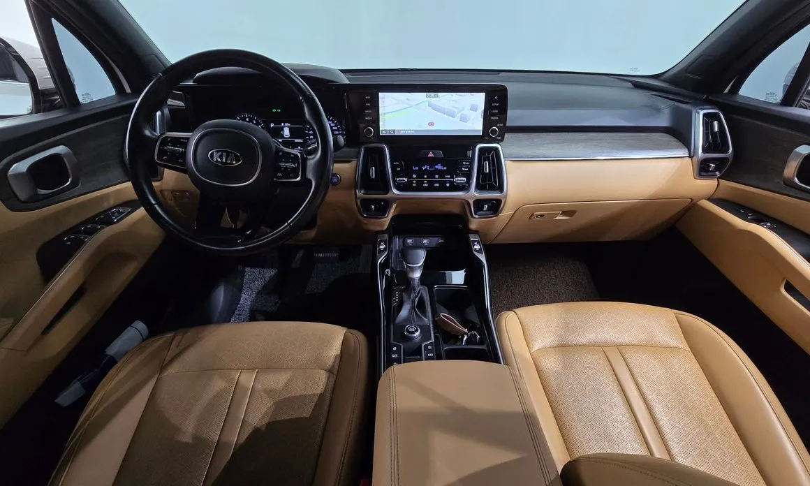 Kia Sorento — фото 7