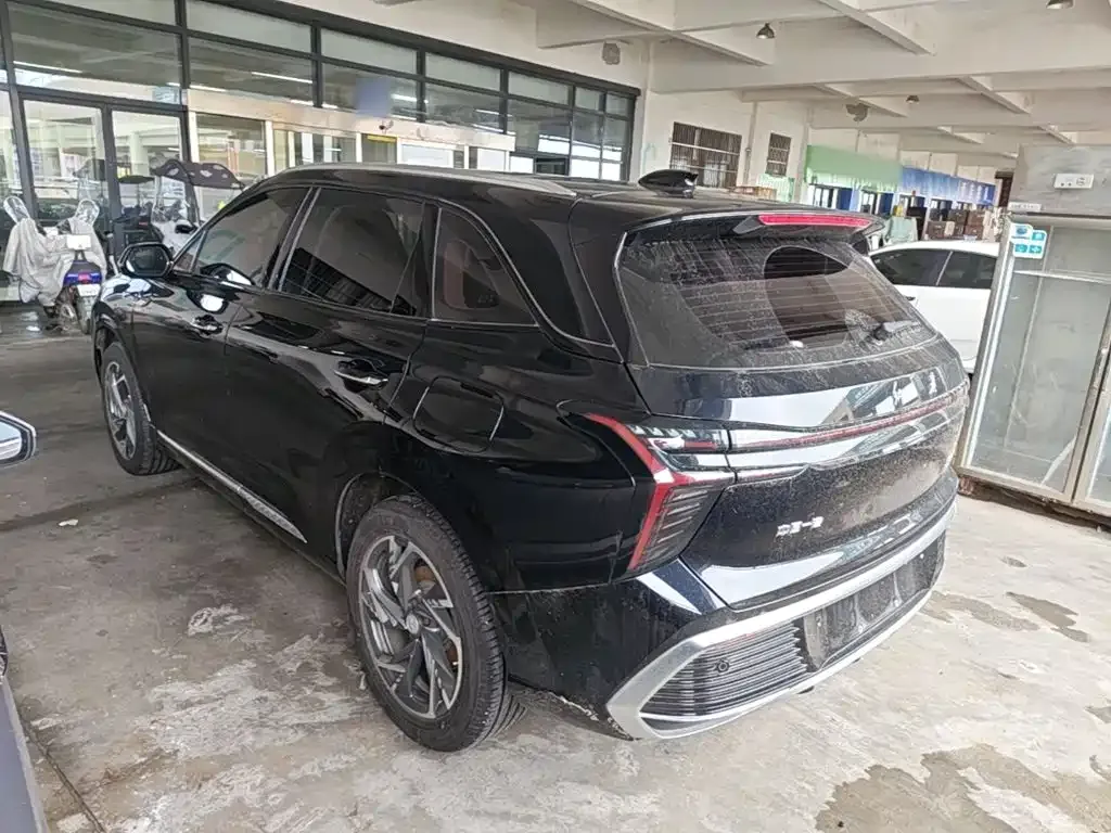 Hongqi HS3 PHEV — фото 7