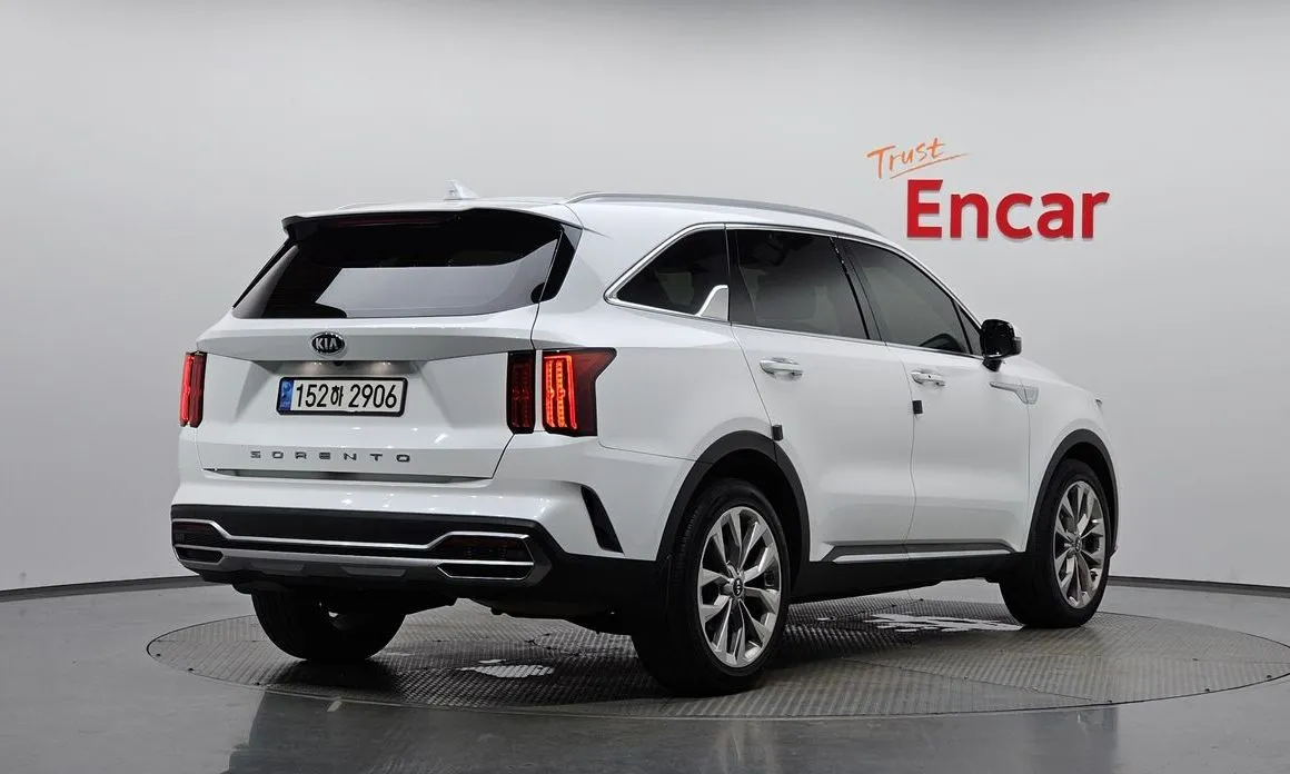 Kia Sorento — фото 5