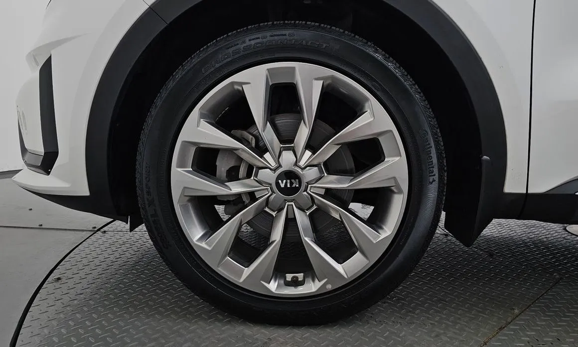 Kia Sorento — фото 6