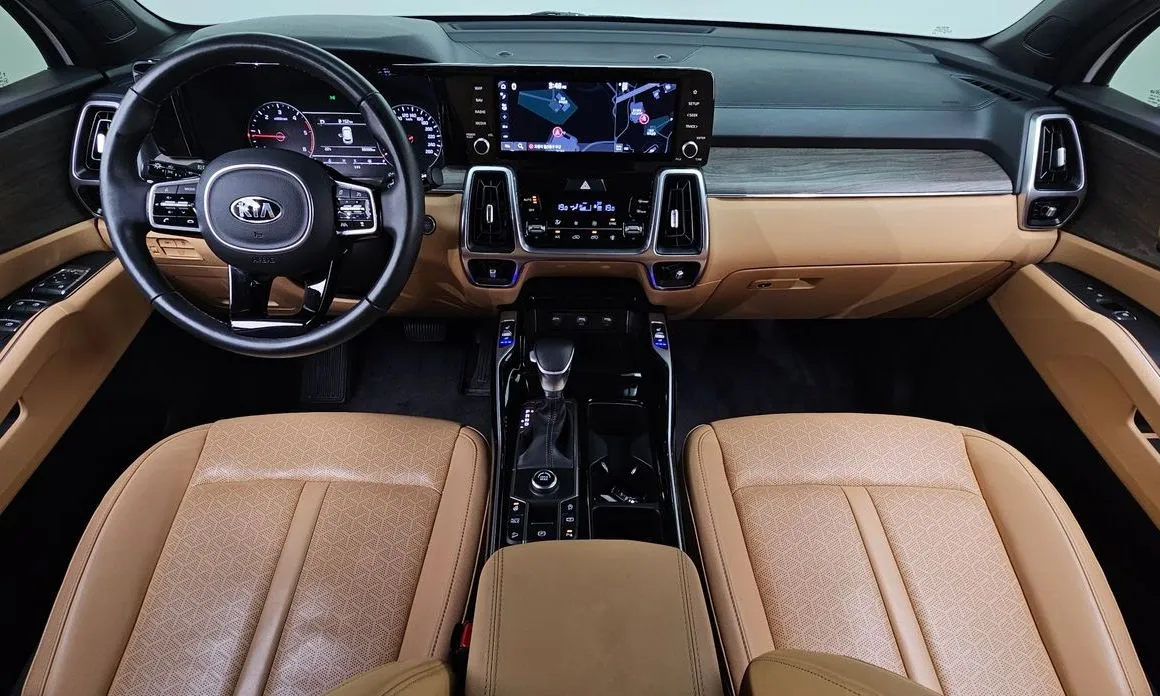 Kia Sorento — фото 9