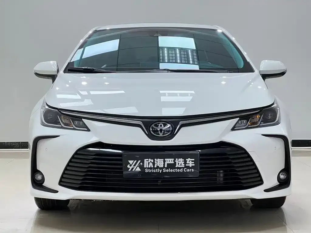 Toyota Corolla — фото 10