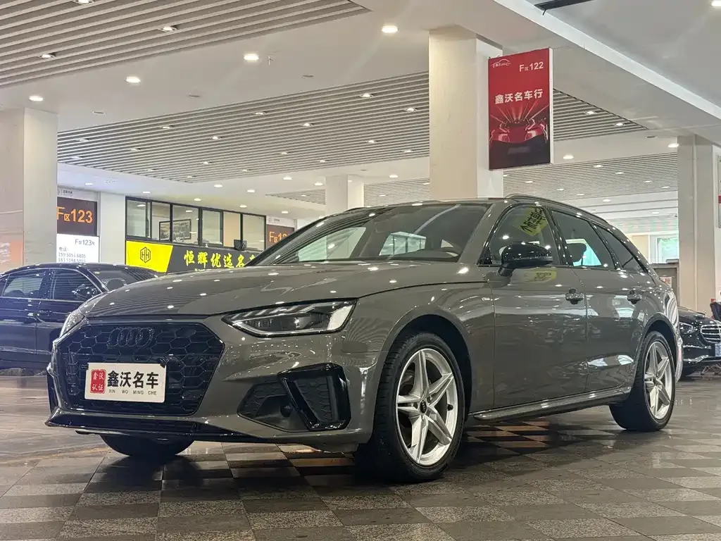 Audi A4 (Import) — фото 1