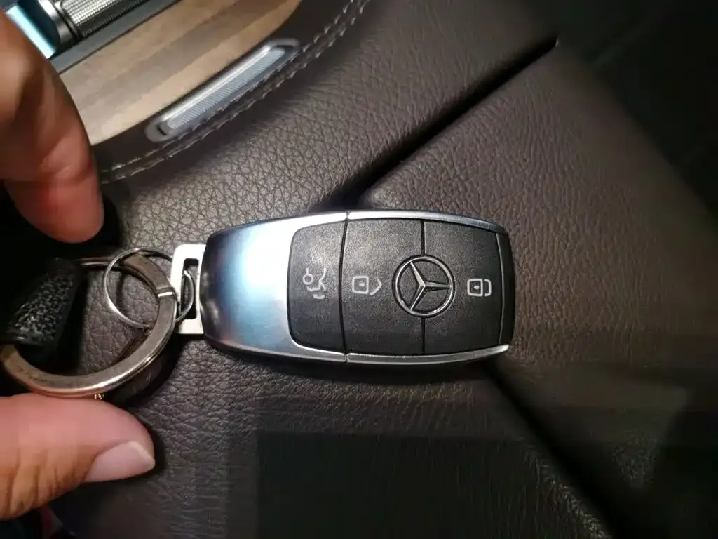 Mercedes-Benz GLE New Energy — фото 6