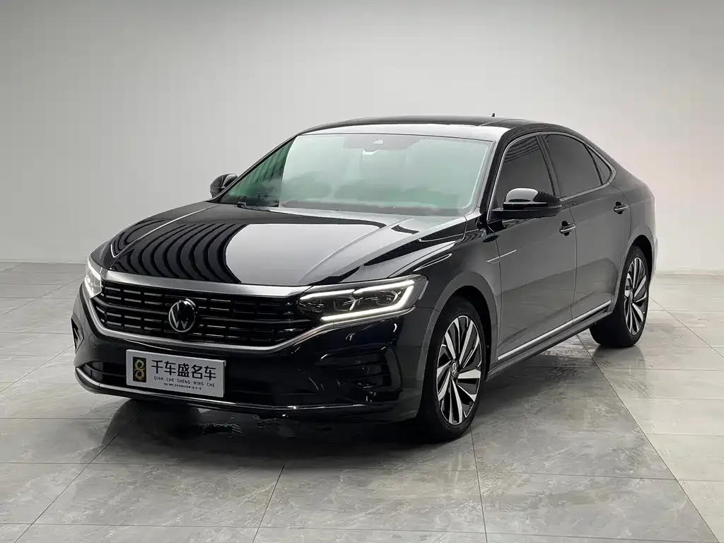 Volkswagen Passat — фото 1