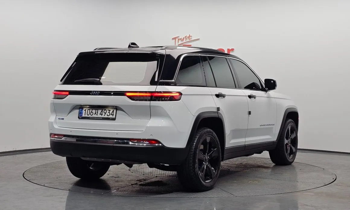 Jeep Cherokee — фото 3