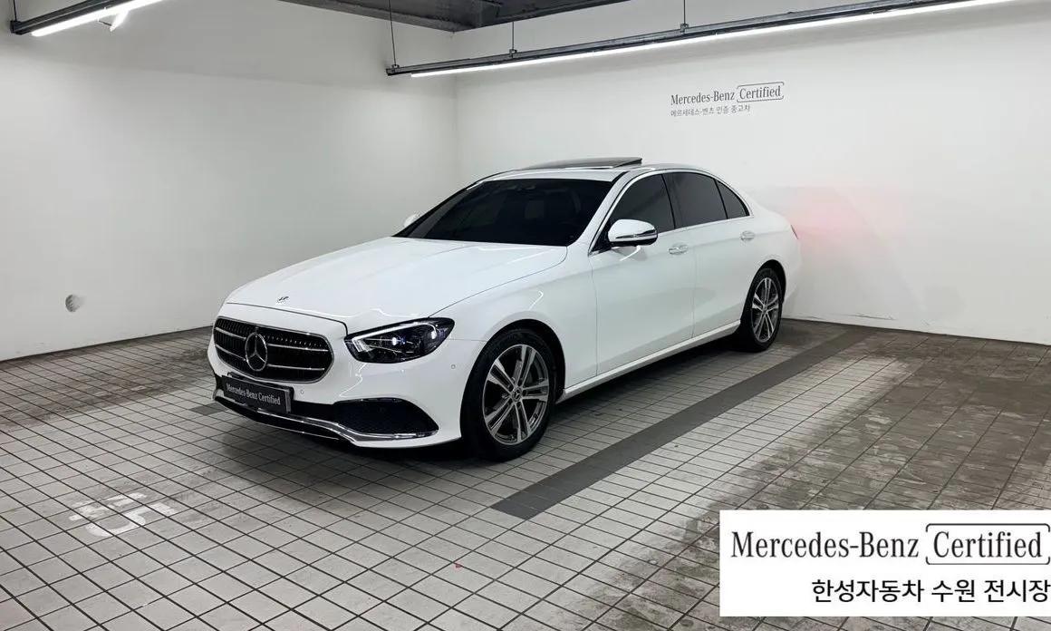 Mercedes-Benz E-Class — фото 1