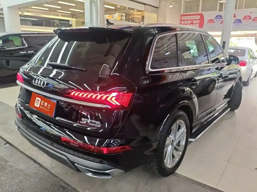 Audi Q7 — фото 3