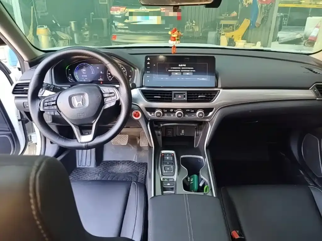 Honda Accord — фото 6
