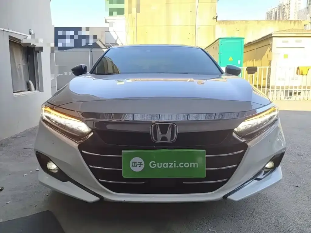 Honda Accord — фото 9