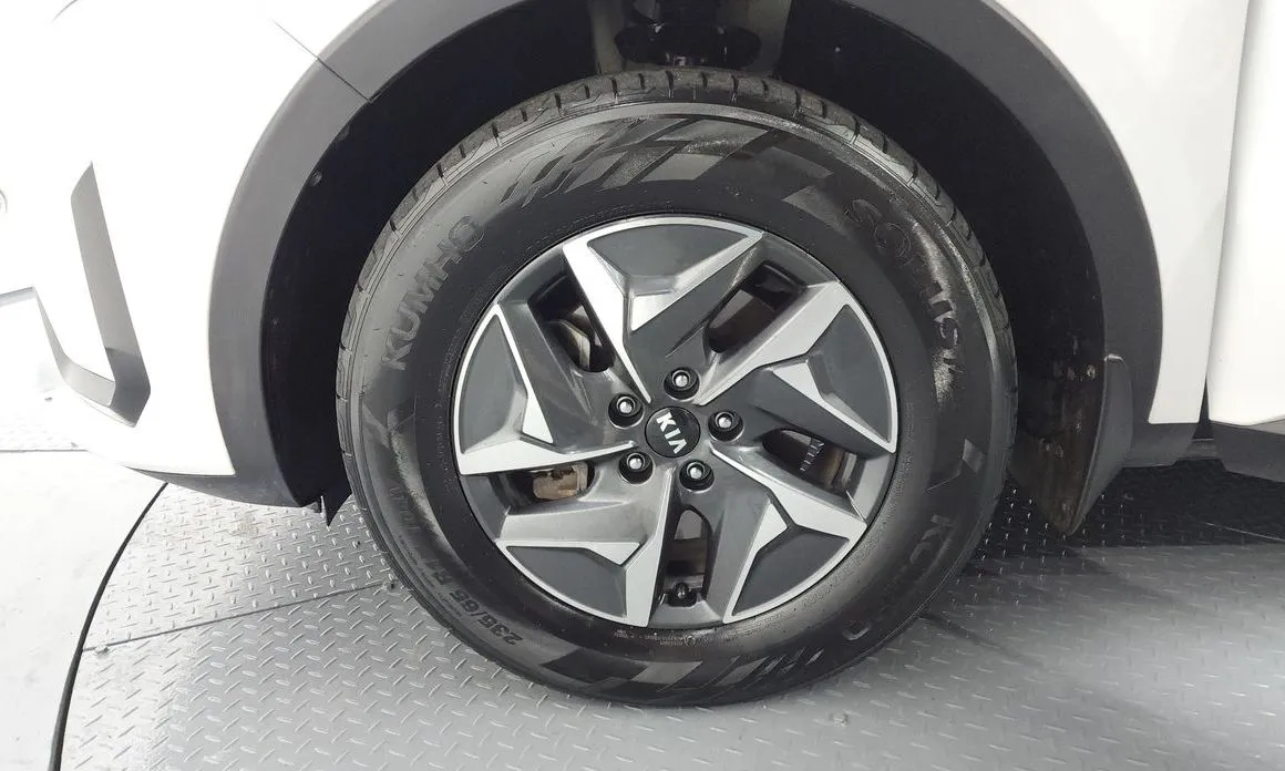 Kia Sorento — фото 5