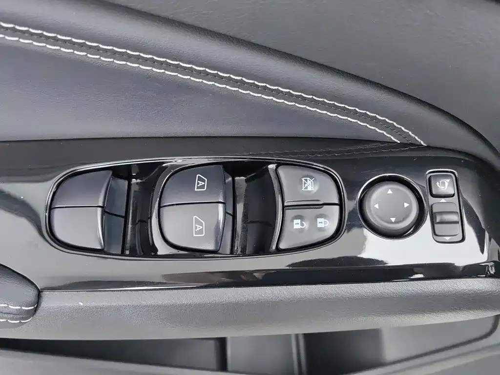 Nissan Teana — фото 10