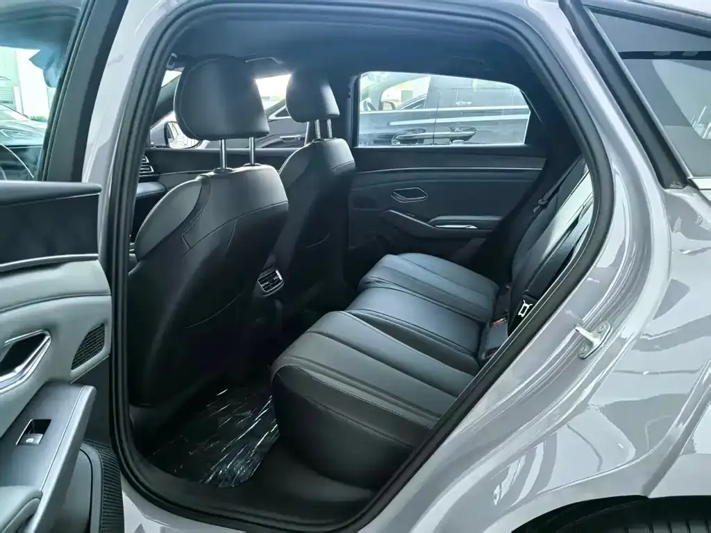 BYD Qin L — фото 4